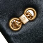 CHANEL On And On Flap Bag - Black - 图片 15