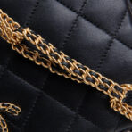 CHANEL On And On Flap Bag - Black - 图片 13