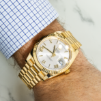 Rolex 18k Yellow Gold Day-Date 40mm, 228238 Silver Roman Dial and President Bracelet - 图片 5