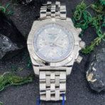 Breitling Chronomat 44 AB0110 – 44mm White Dial Automatic Chronograph - 图片 5
