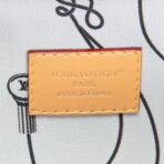 LOUIS VUITTON Limited Edition Baladeur Wearable Wallet - 图片 14