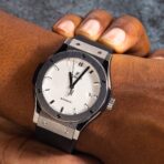 Hublot Classic Fusion Chronograph 542.NX.2611 42MM White Dial With Rubber Bracelet - 图片 2